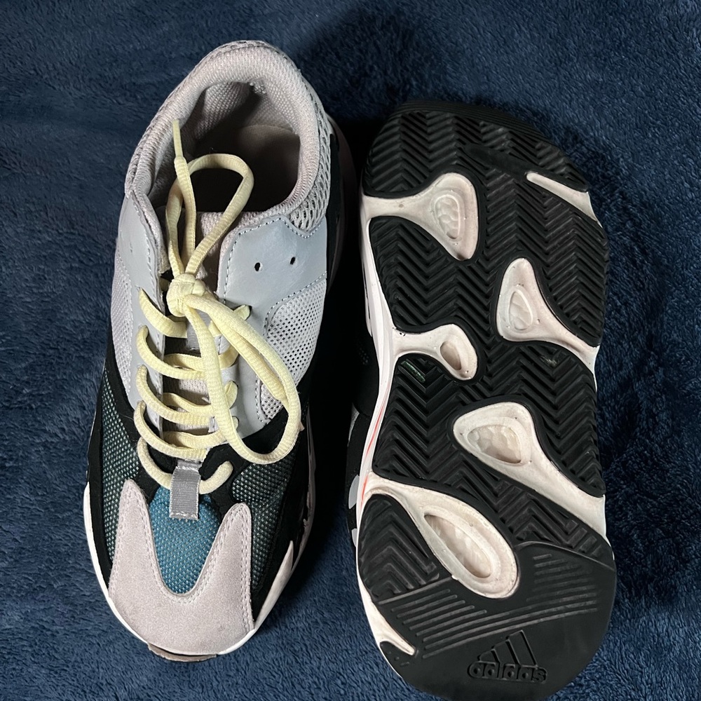 Retro Adidas - Picture 5 of 6